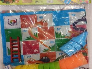 منچ و مارپله پلاستیکی